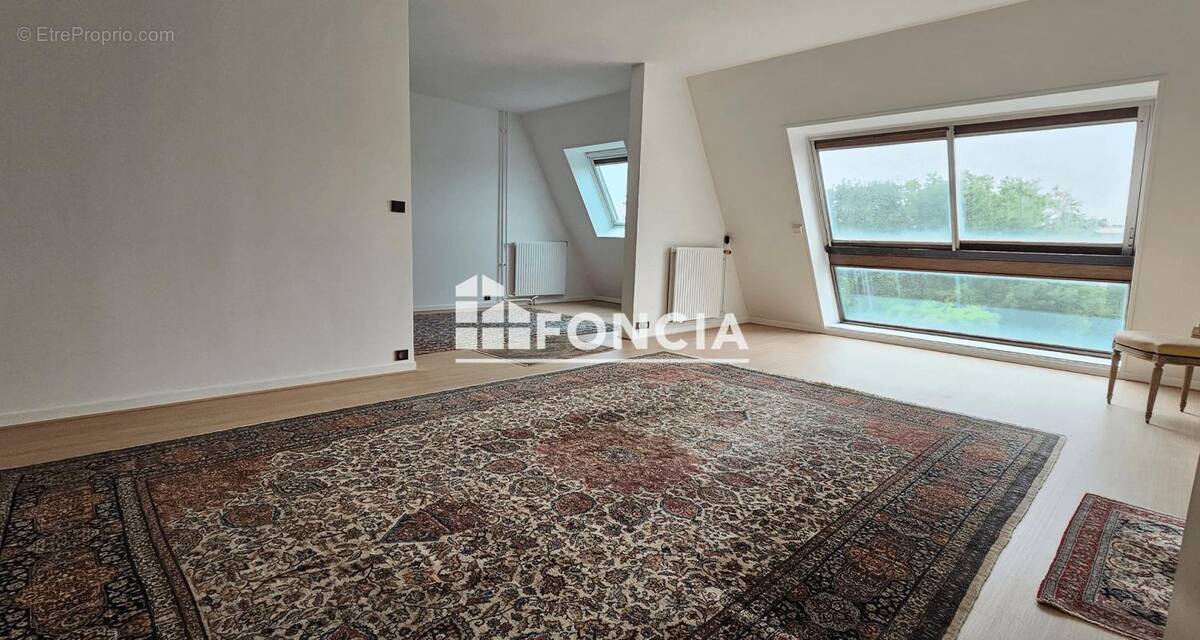 Appartement à LE CHESNAY