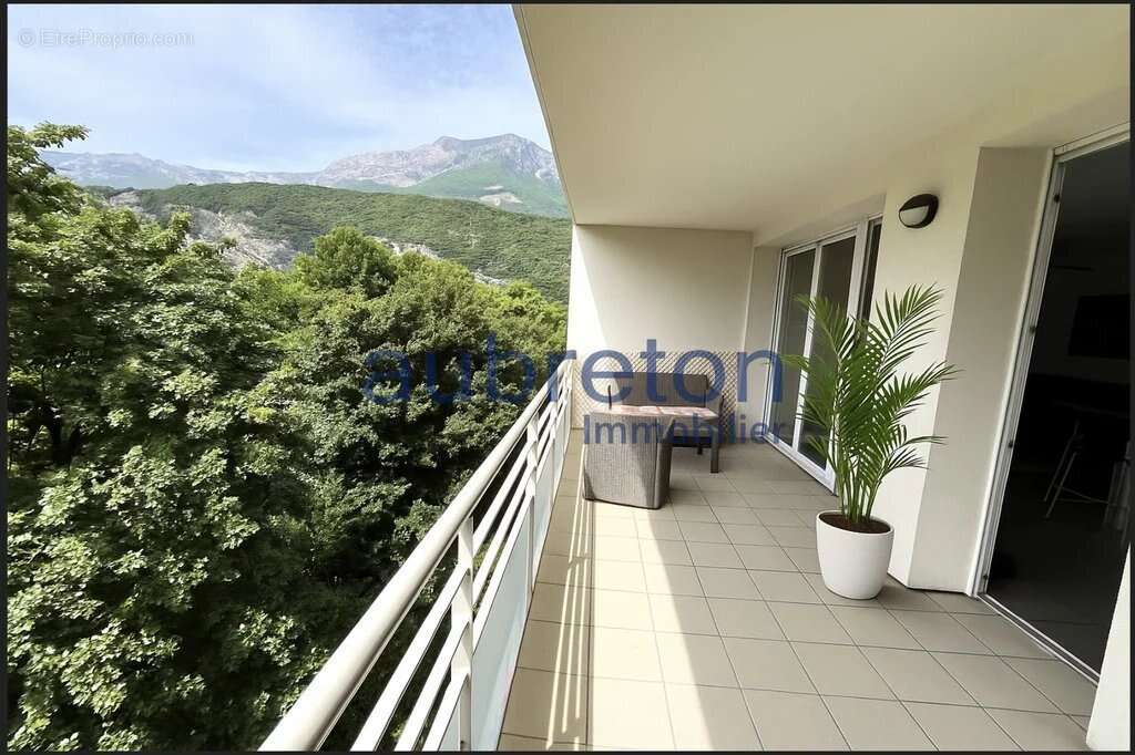Appartement à ECHIROLLES