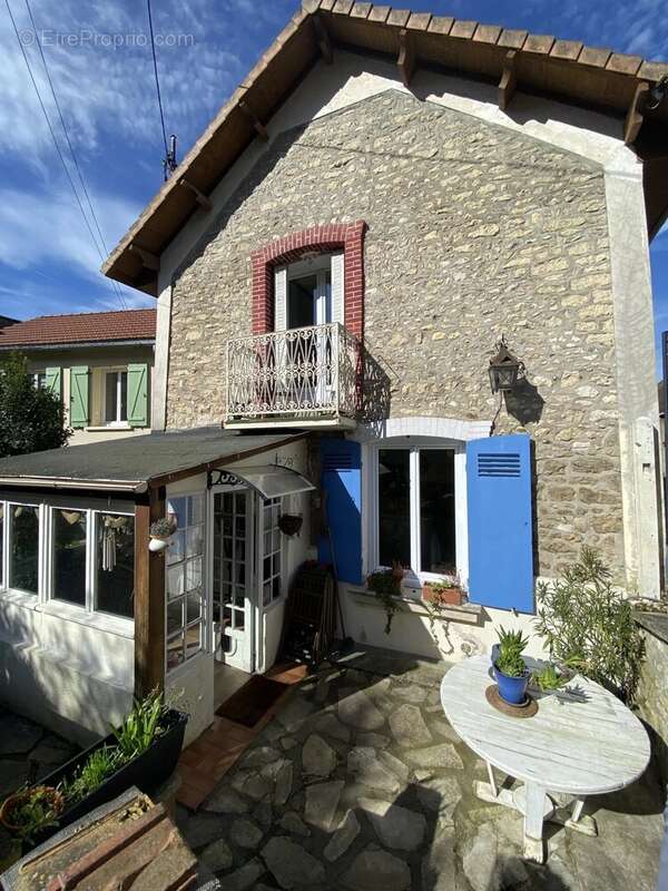 Maison à BUCHELAY