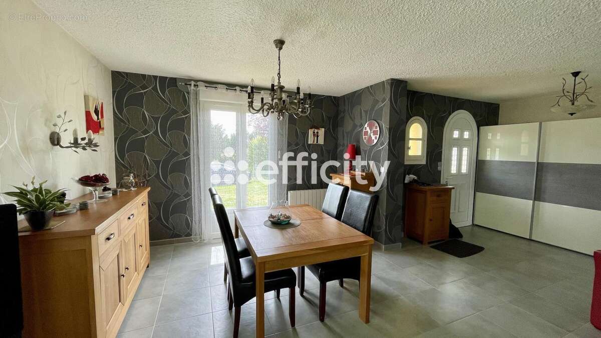 Maison à CIVRAY