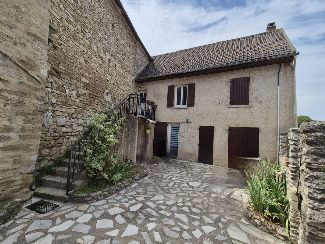 Maison à GUERVILLE