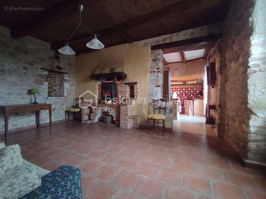 Maison à VAREN