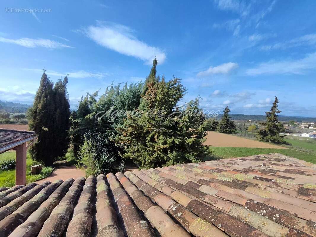 Maison à TAVERNES