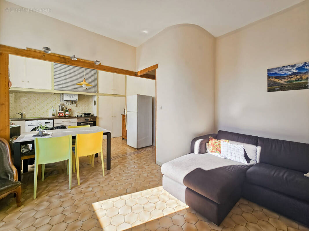 Appartement à MARSEILLE-13E