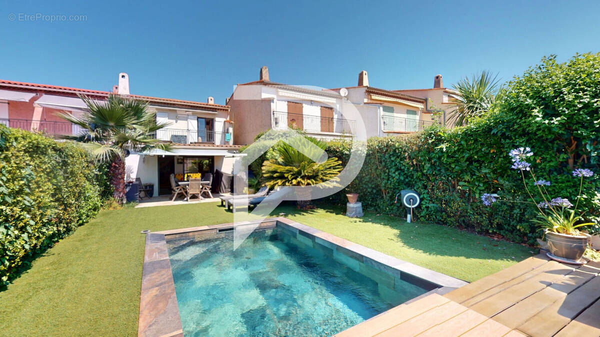 Maison à VILLENEUVE-LOUBET