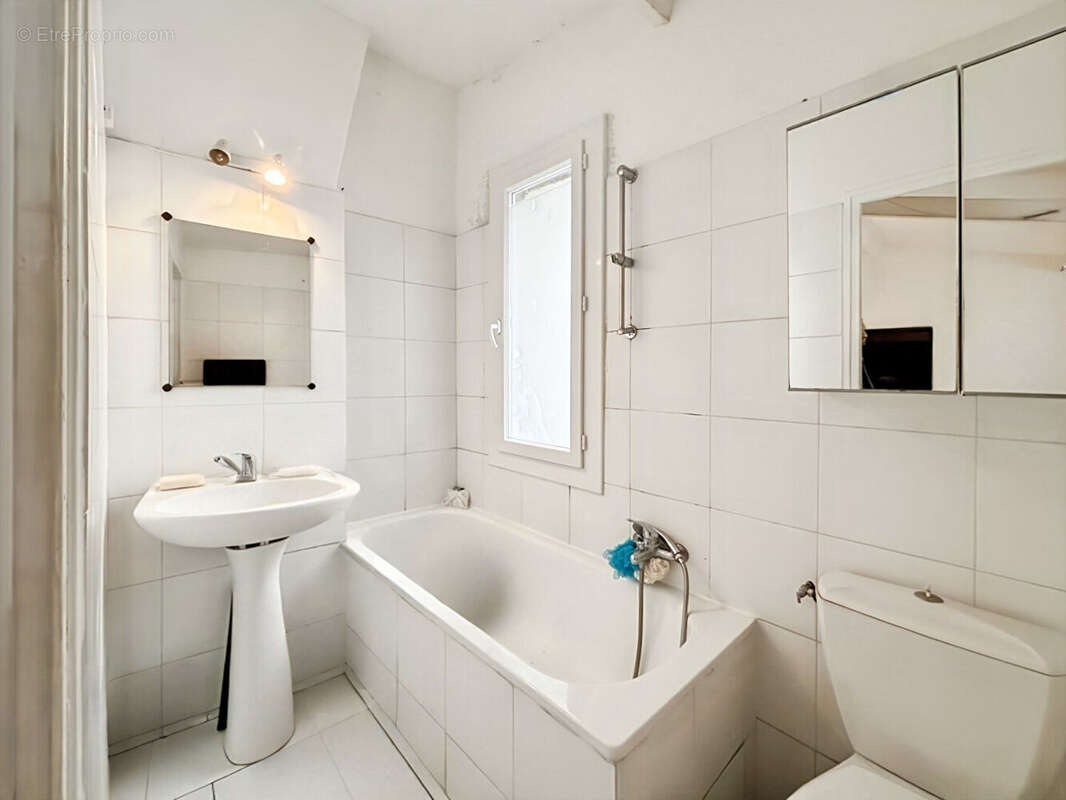Appartement à MARSEILLE-2E
