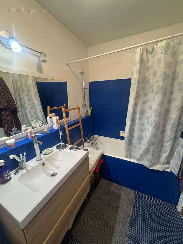 Appartement à PARIS-19E