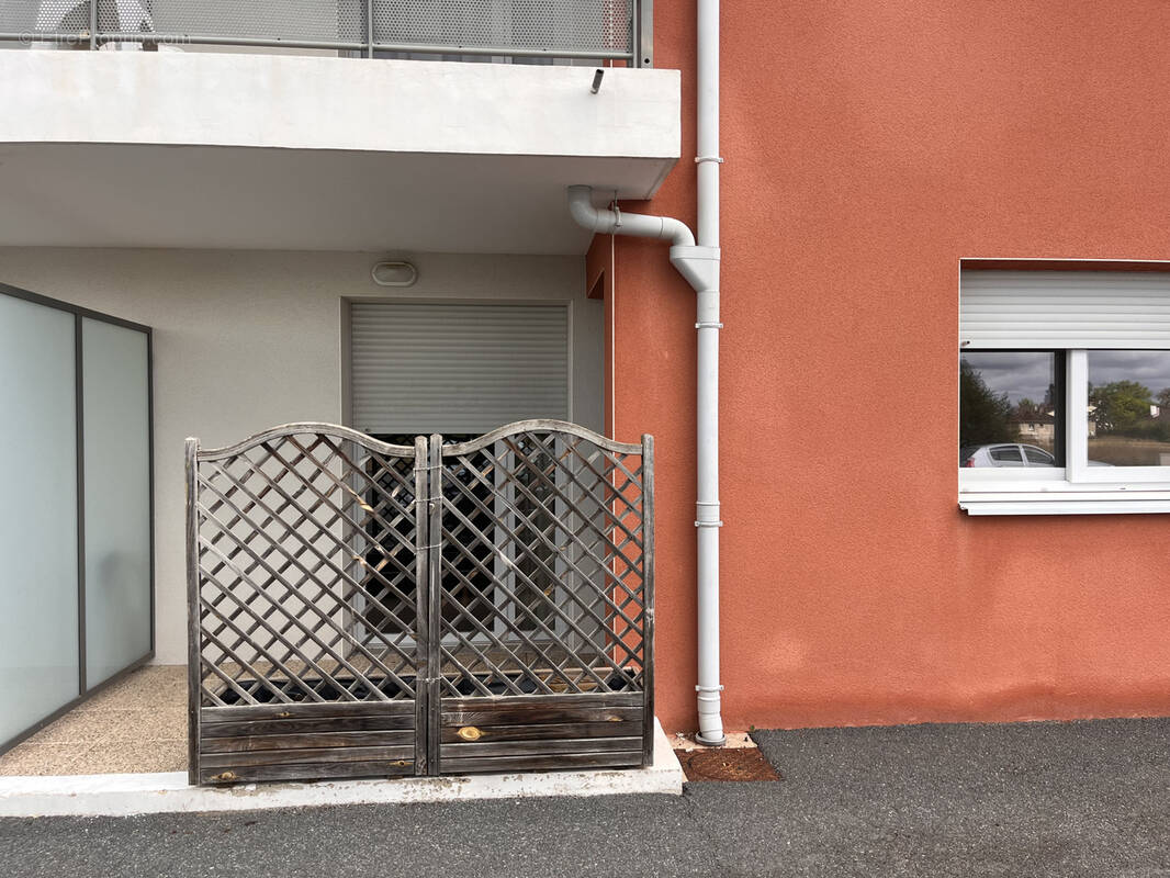 Appartement à YZEURE