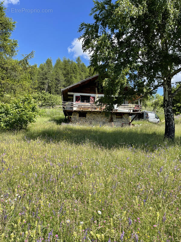 Maison à ROUBION