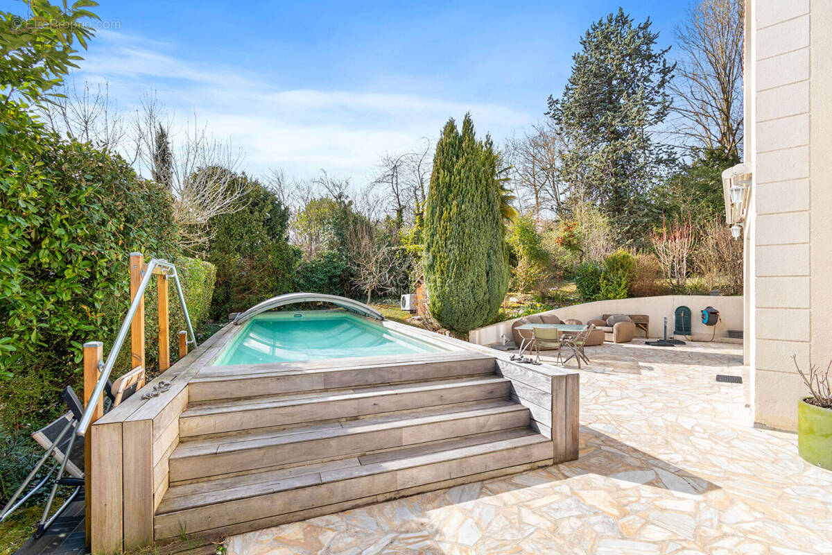 Maison à MAREIL-MARLY