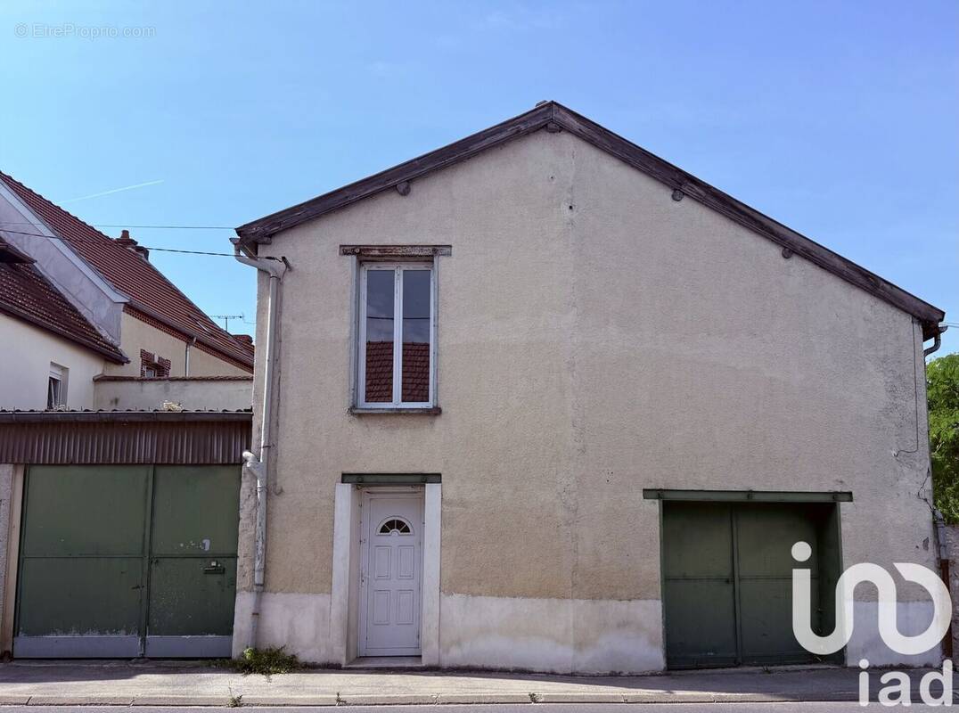 Photo 1 - Appartement à MAREUIL-LE-PORT