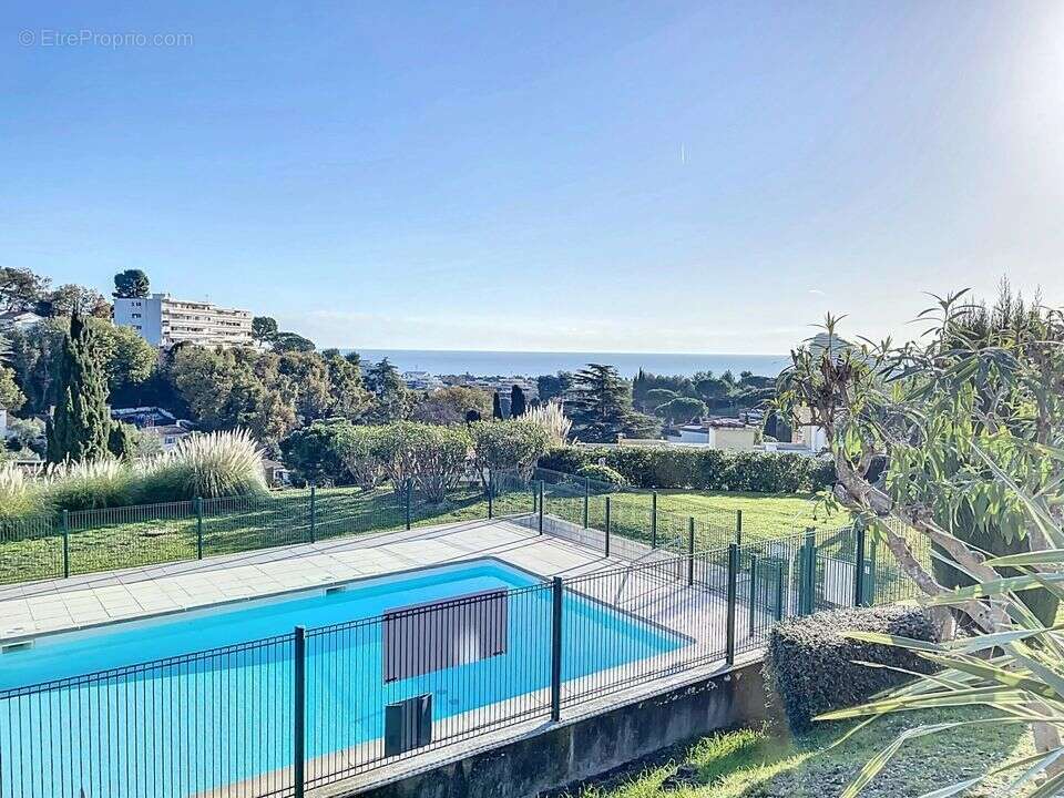 Appartement à VILLENEUVE-LOUBET