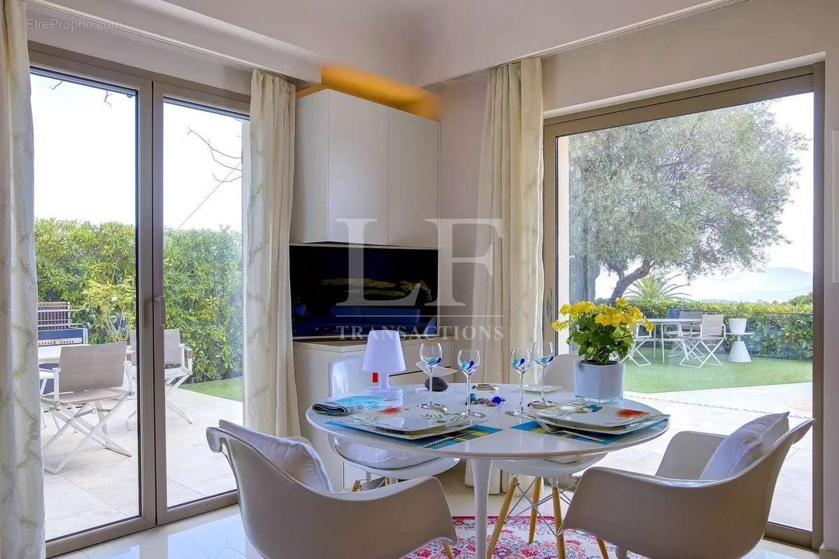 Maison à MOUGINS