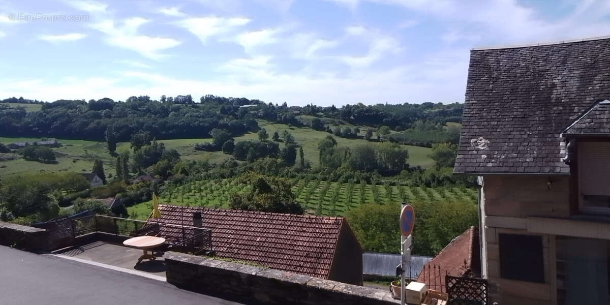 Appartement à AYEN