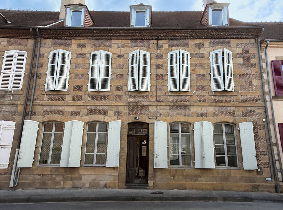 Maison à MOULINS