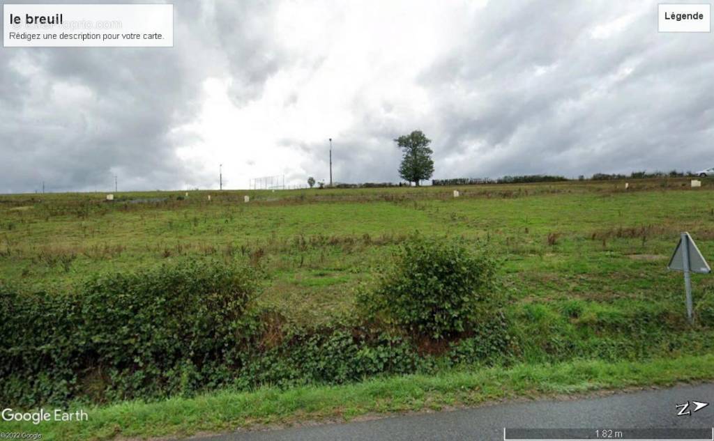 Terrain à LE BREUIL
