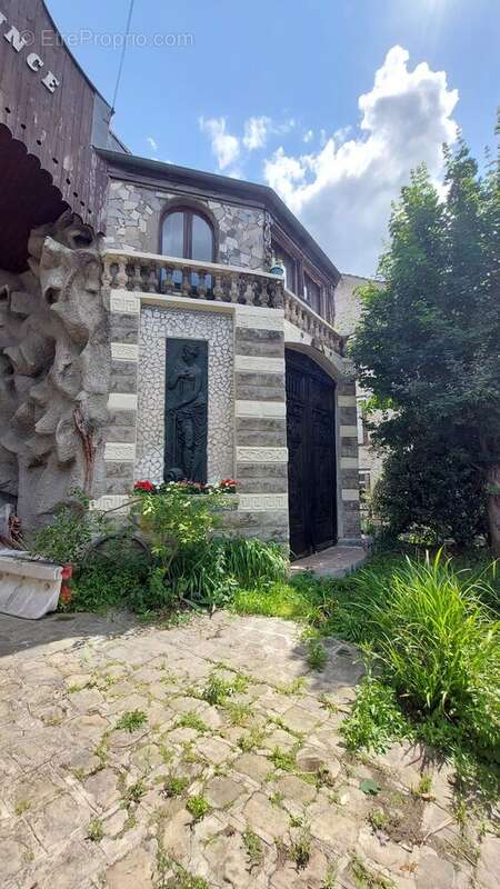 Façade - Maison à SAINT-LEU-LA-FORET