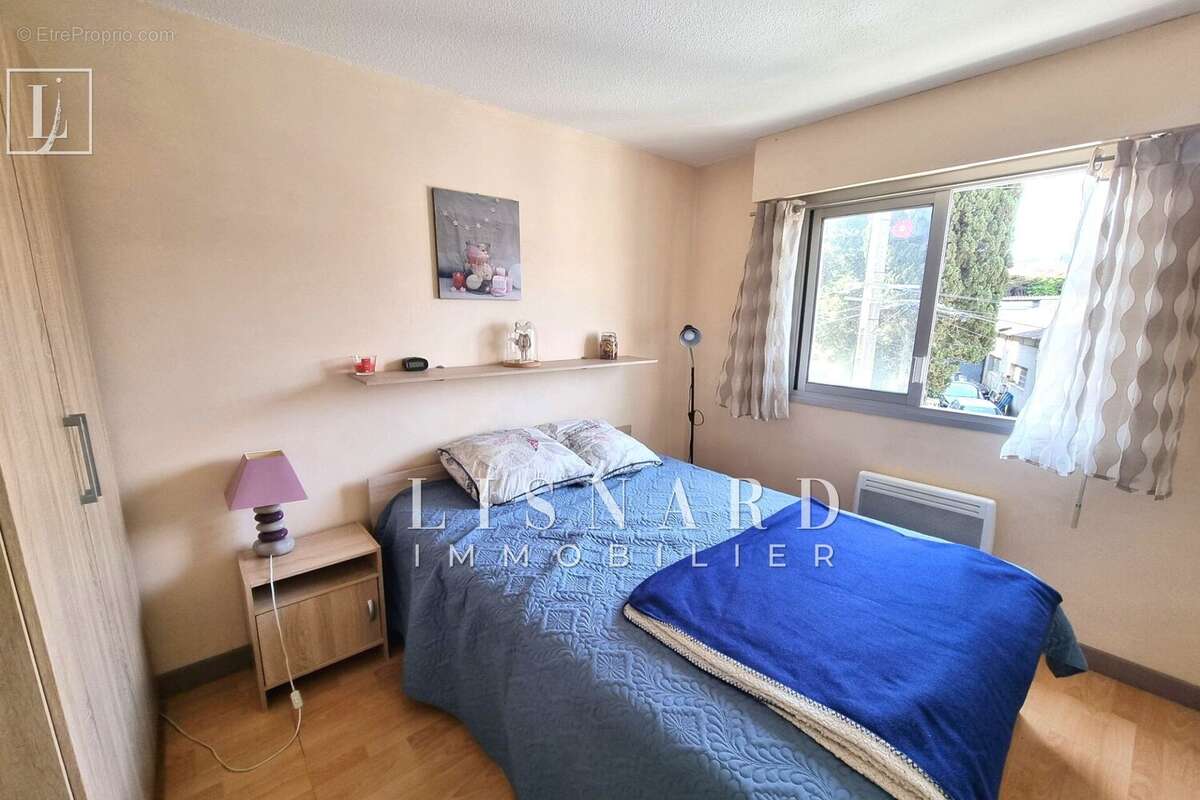 Appartement à VALLAURIS