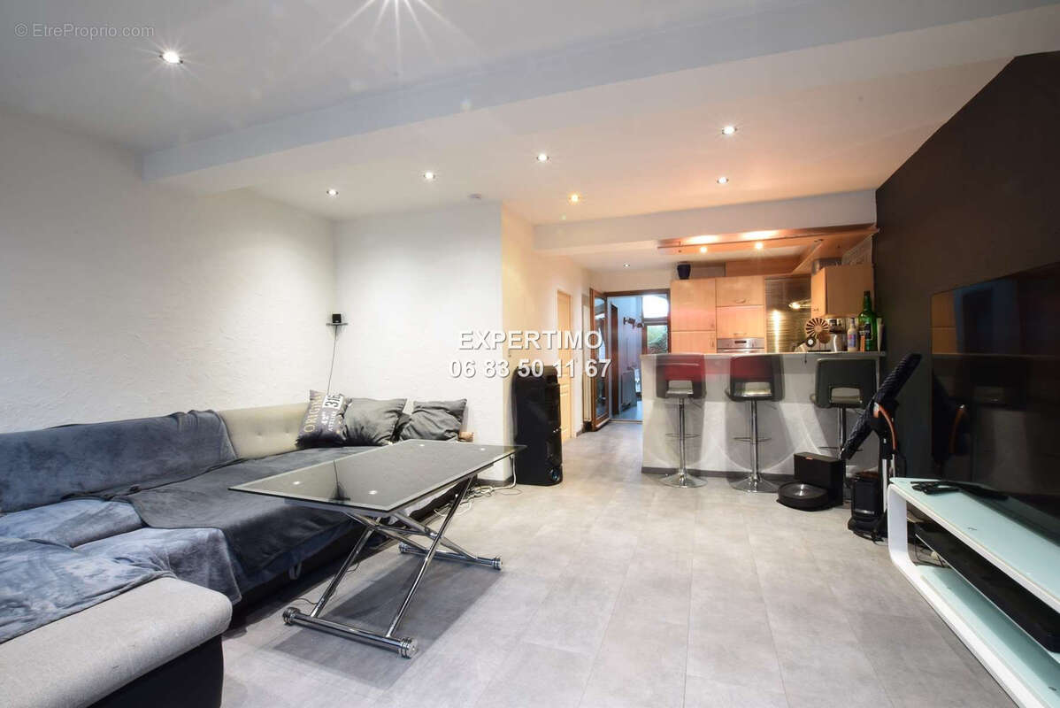 Appartement à RIVES
