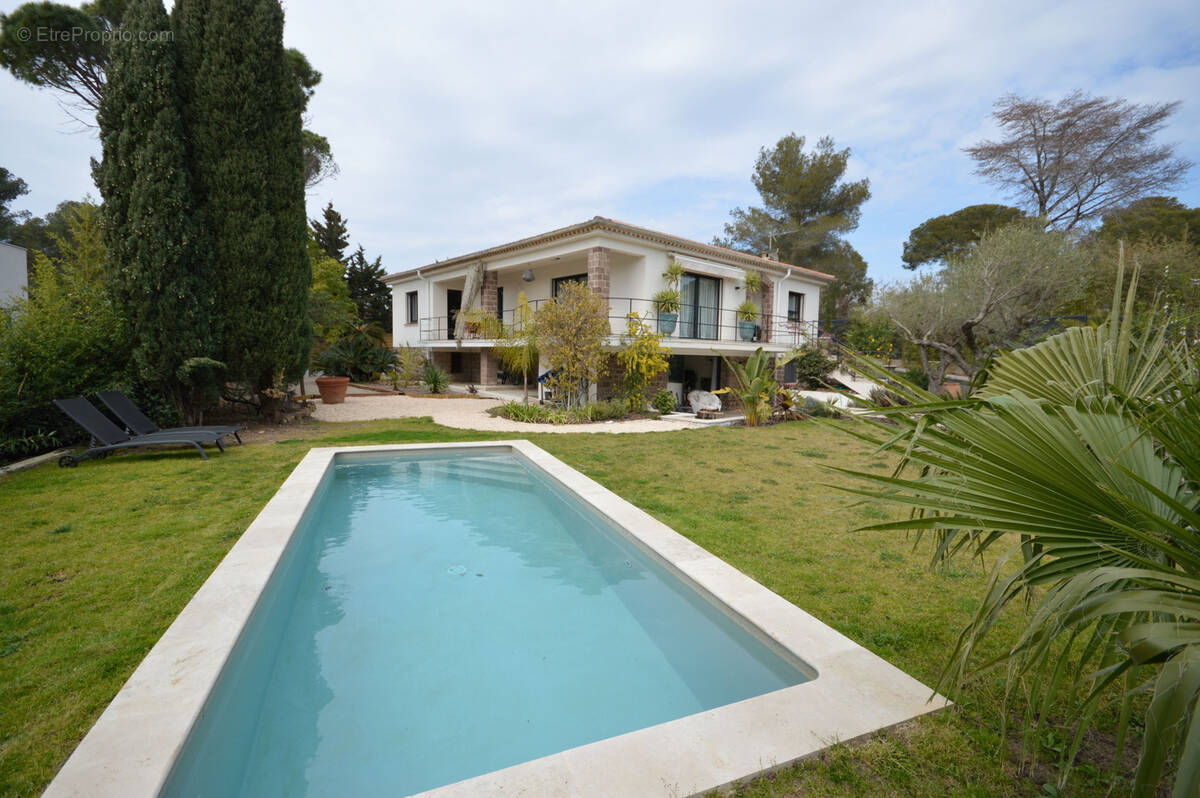 Maison à SAINT-RAPHAEL