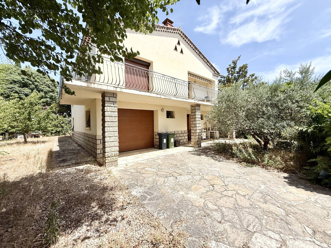 Maison à NIMES