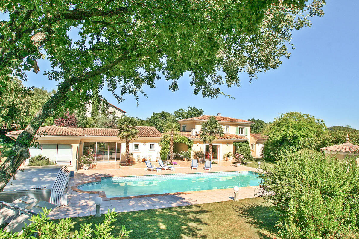 Maison à SAINT-ANTONIN-DU-VAR