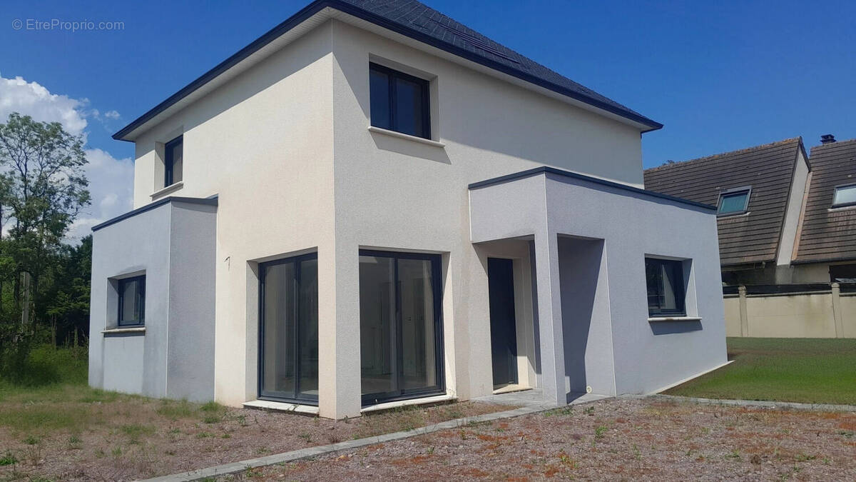 Maison à VERSON