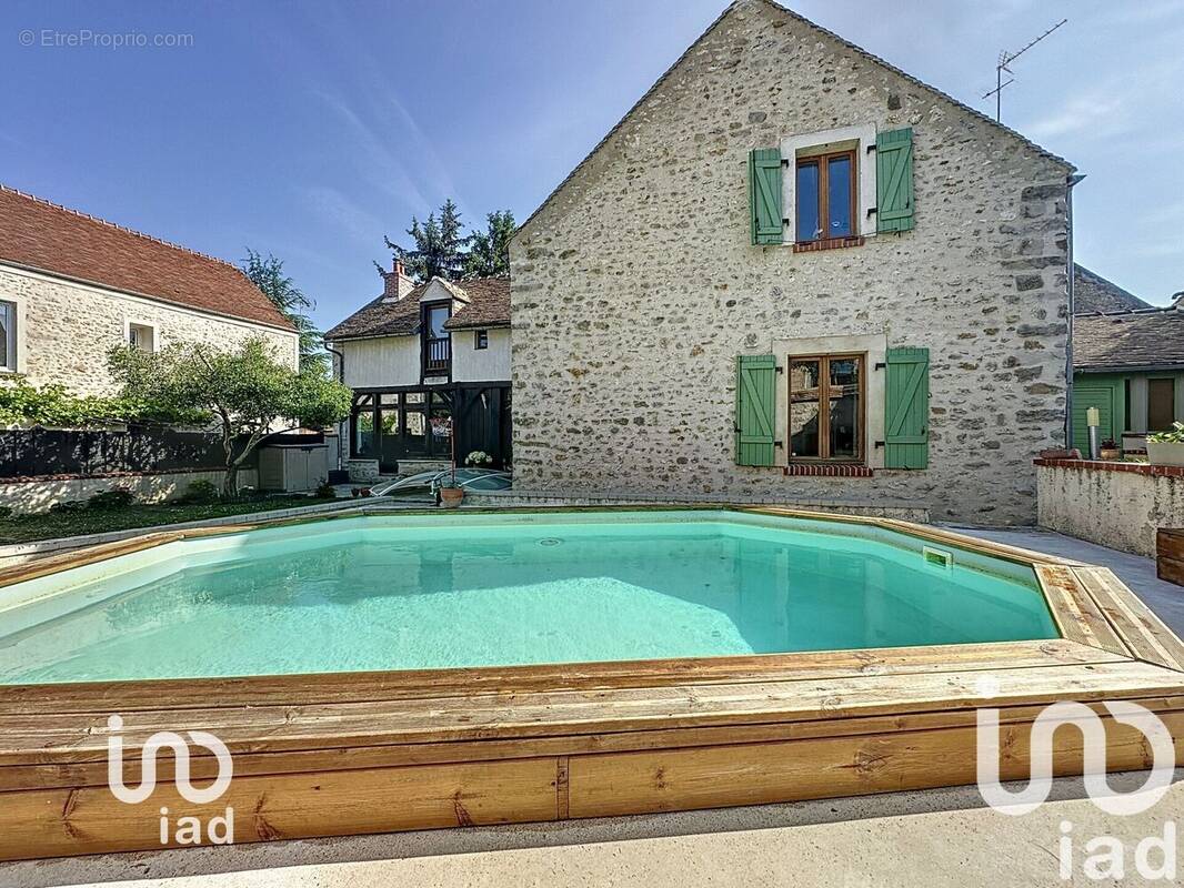 Photo 1 - Maison à CERNY