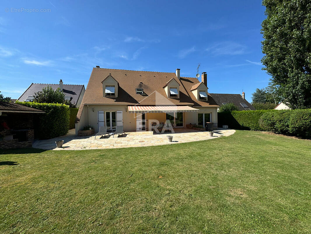 Maison à BOISSISE-LE-ROI