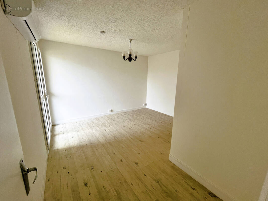 Appartement à LUCE
