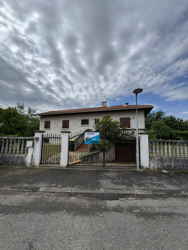 Maison à JONAGE