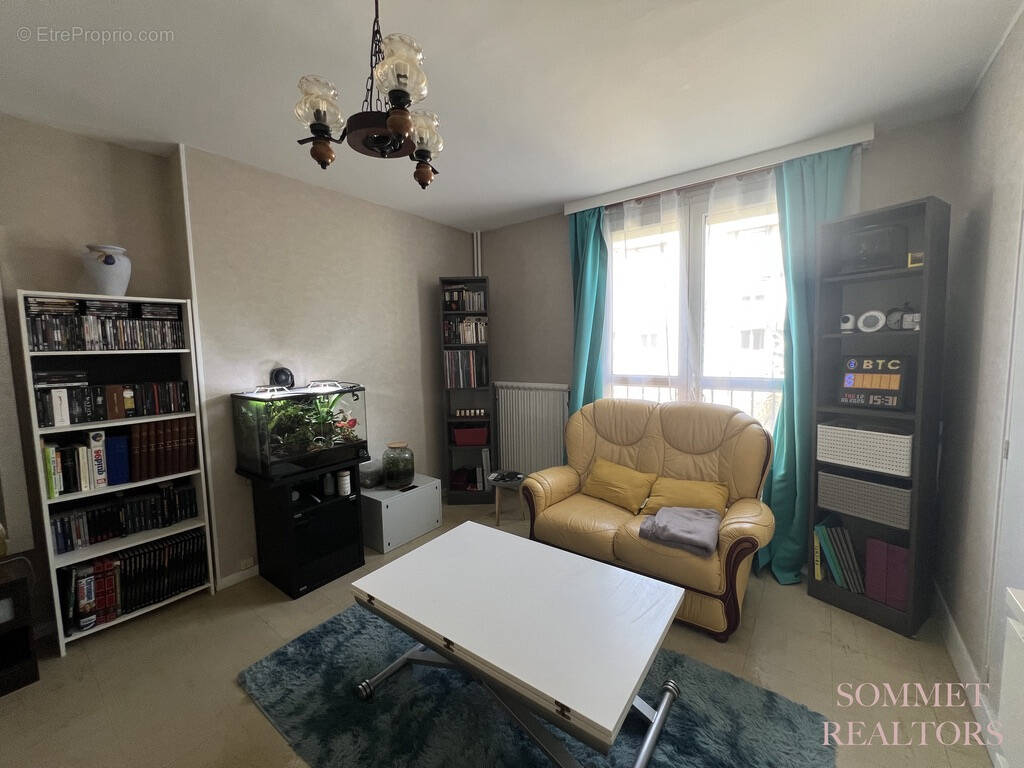 Appartement à MONTREUIL