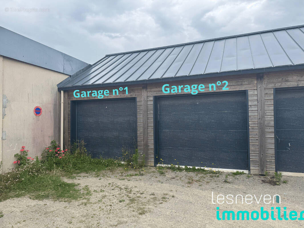 Parking à LESNEVEN