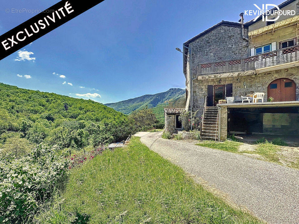 Maison à BURZET