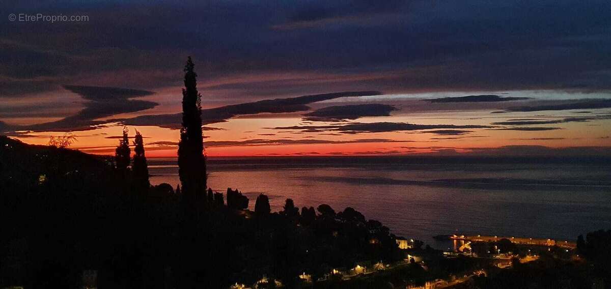 Appartement à MENTON