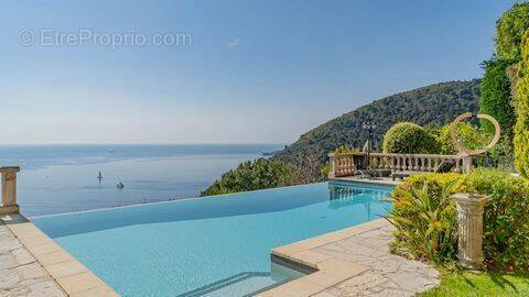 Maison à EZE