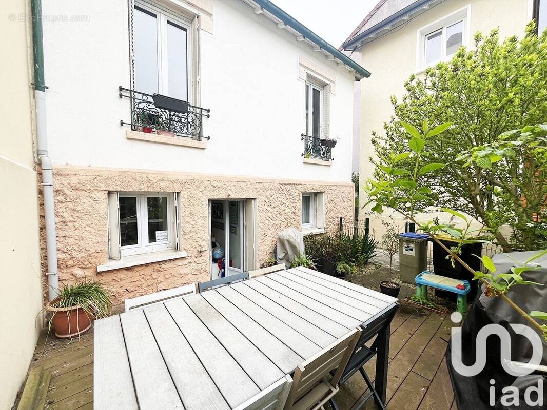 Photo 1 - Maison à CHOISY-LE-ROI