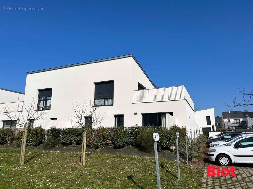 Appartement à MONTGERMONT