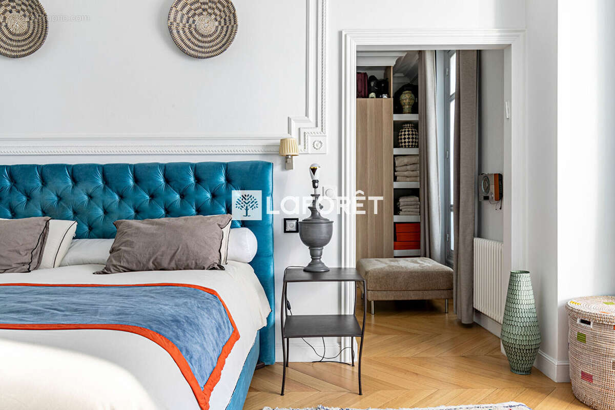 Appartement à PARIS-8E