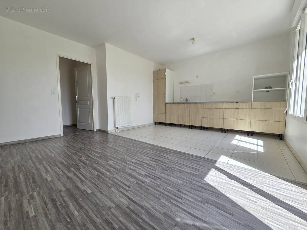 Appartement à MARLY-LA-VILLE