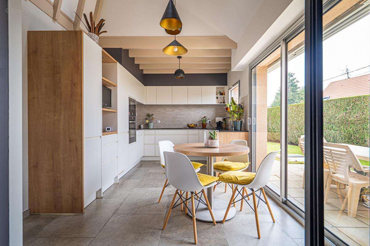 Maison à CHANGE