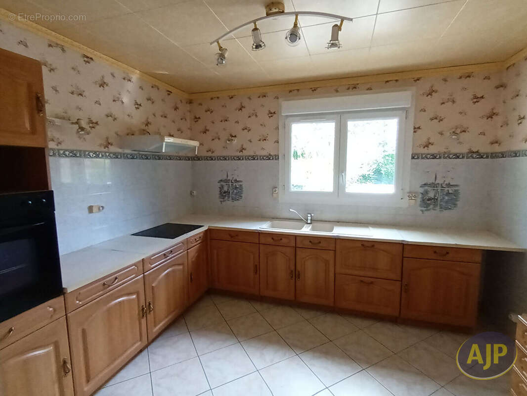 Maison à QUESTEMBERT