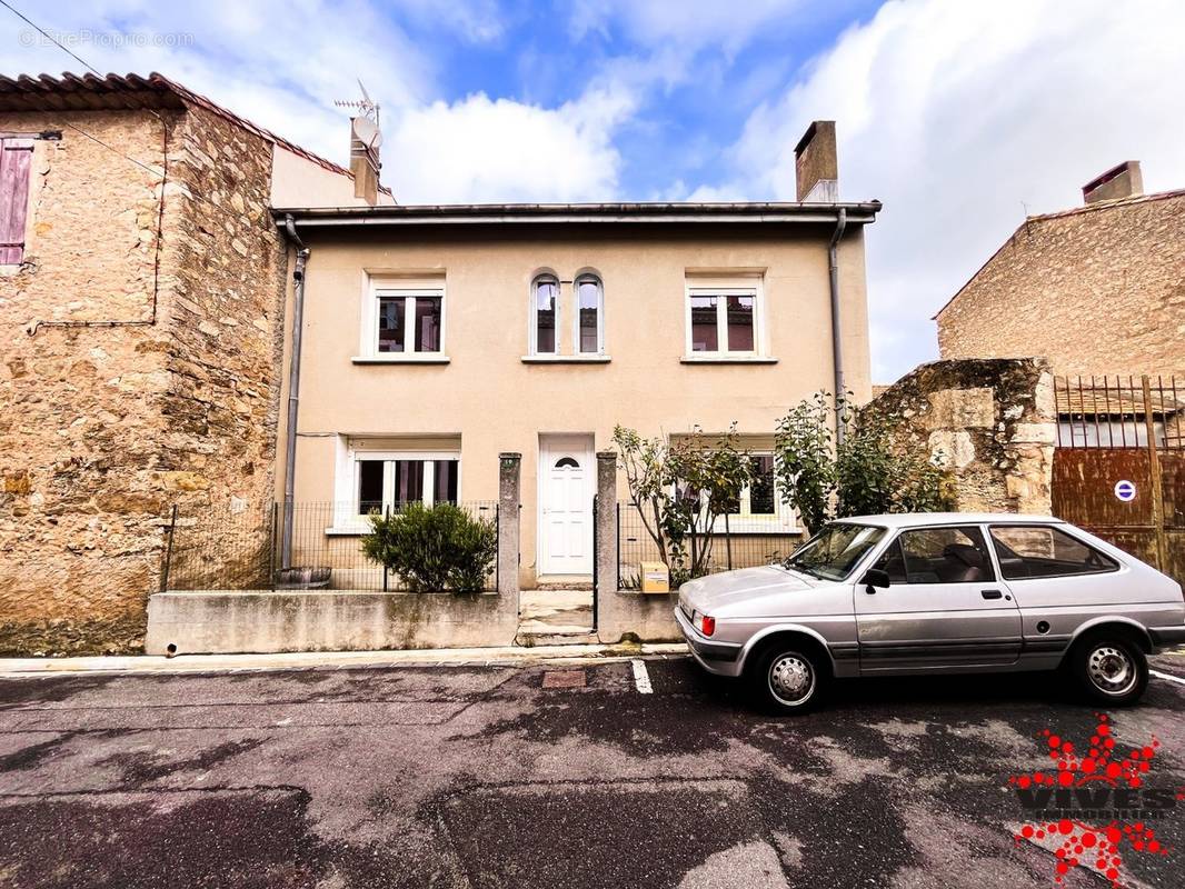 Maison à QUARANTE