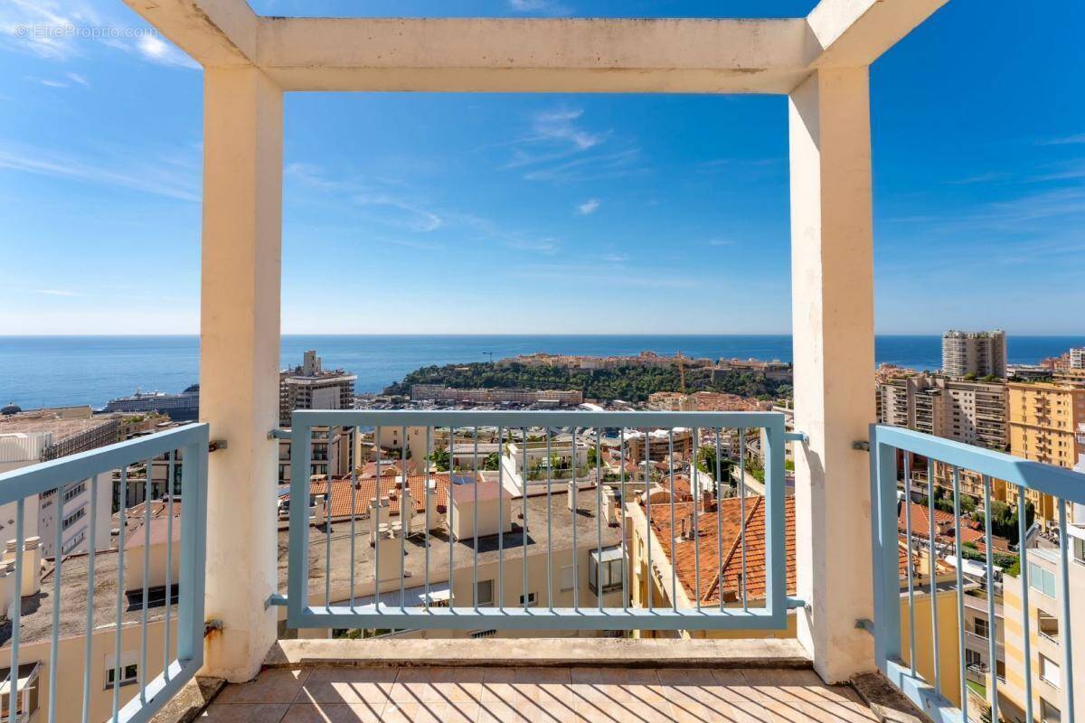 Appartement à BEAUSOLEIL