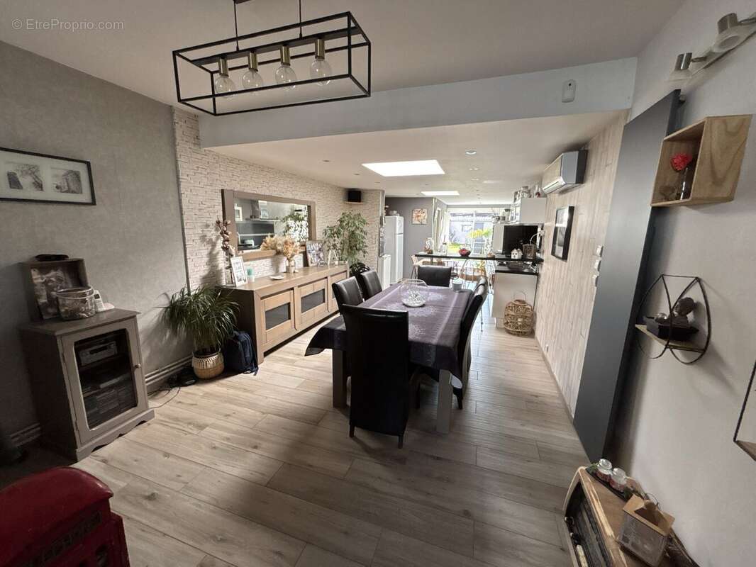 Maison à LA MADELEINE