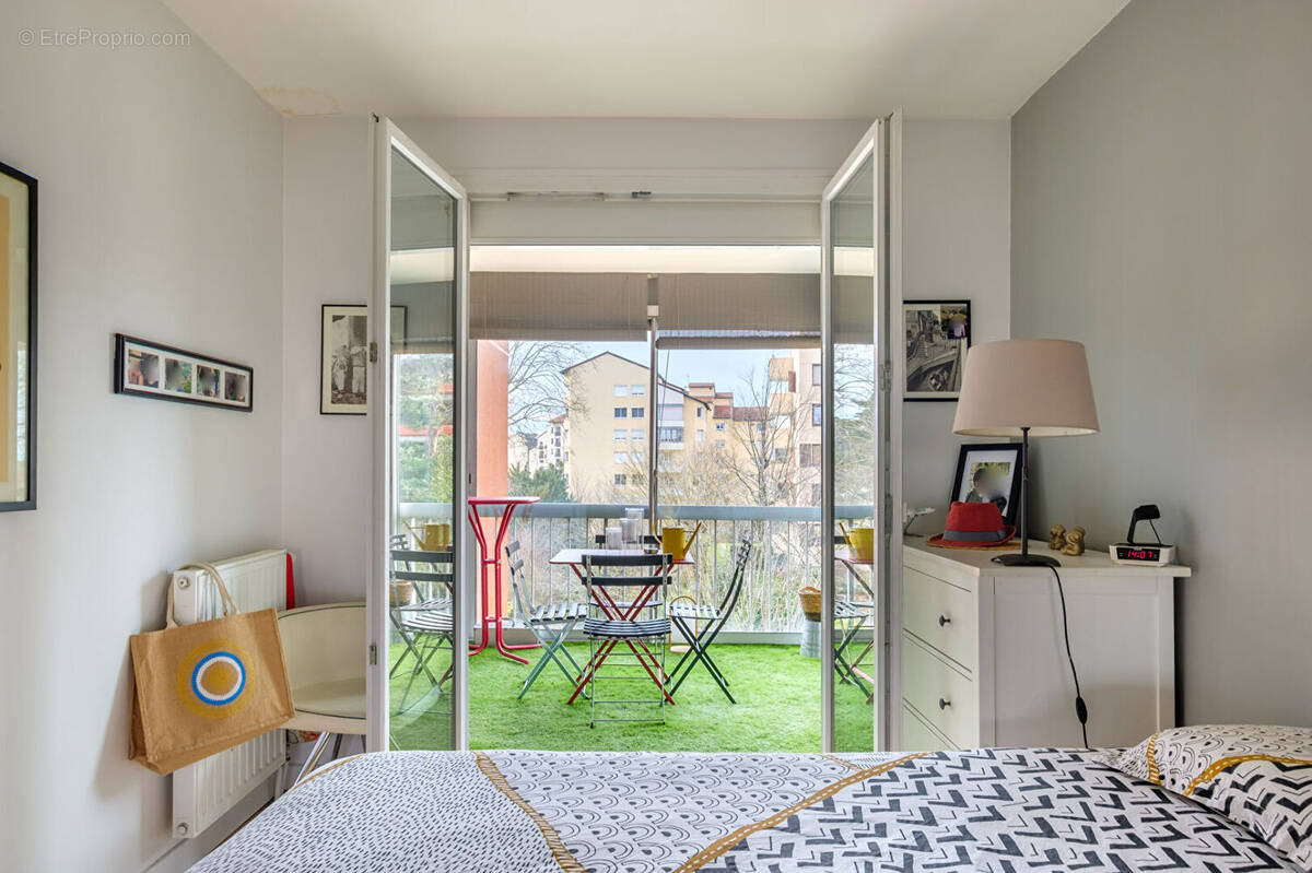 Appartement à LYON-9E