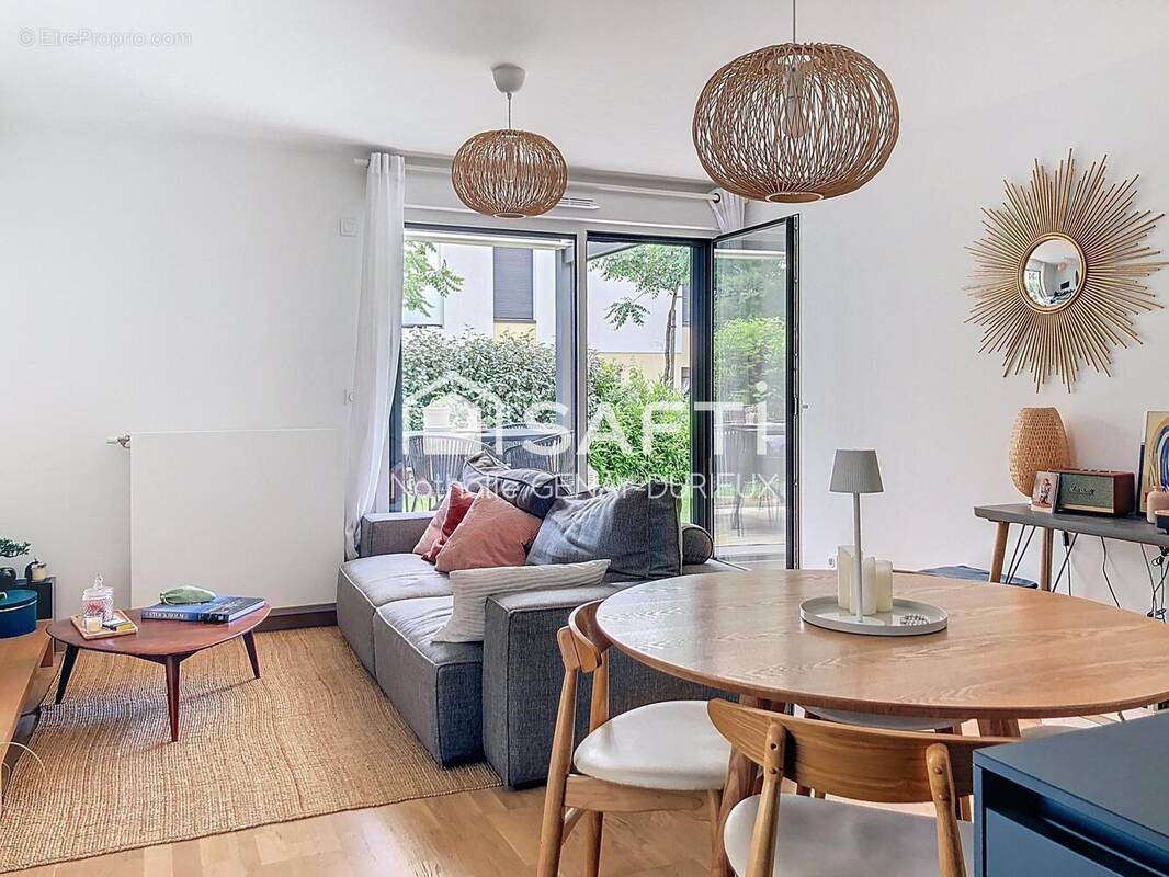 Photo 1 - Appartement à CHARBONNIERES-LES-BAINS