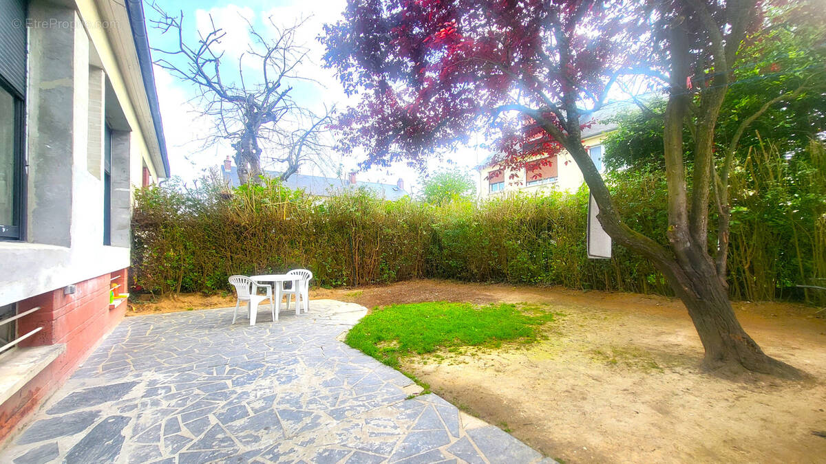 Maison à RIVERY