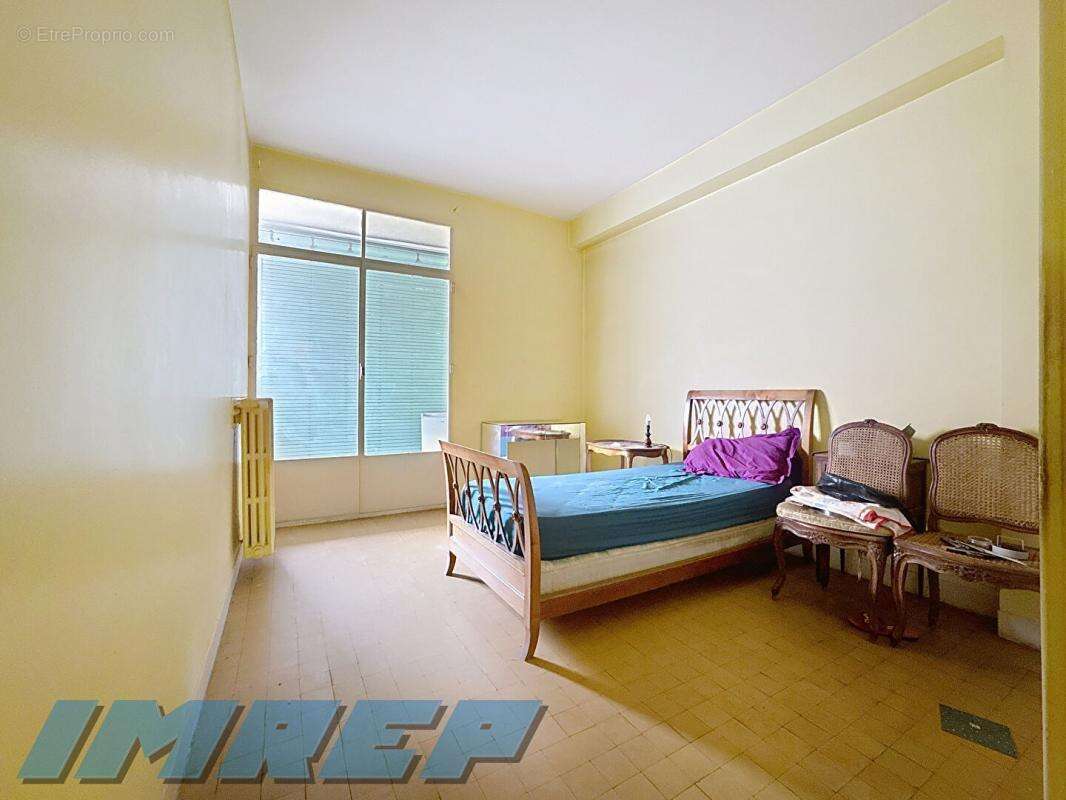 Appartement à MARSEILLE-2E