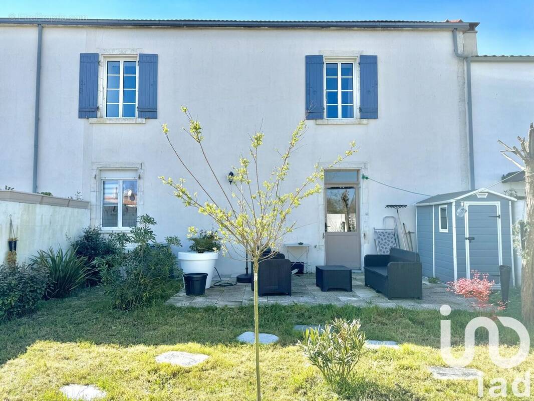 Photo 1 - Maison à VERINES